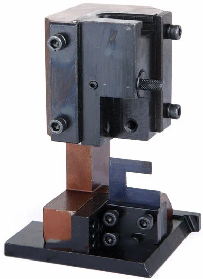 Stampo a crimpare terminale