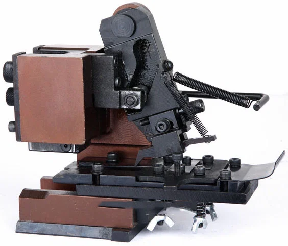 Stampo a crimpare terminale