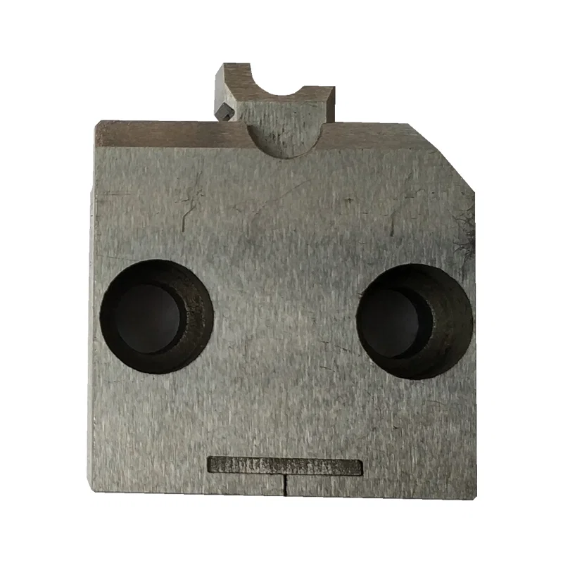 Pezzi di ricambio per stampi applicatori OTP, supporto per terminale per matrici a lama, supporto per taglierina a forma di U, portautensili per taglierina a forma di U, spelatura del terminale a filo, crimpatura a filo, lama per stampi applicatore OTP, pezzi di ricambio per macchine per crimpatura terminali, sede per fustella, lama a forma di V, supporto per stampe per stampi 