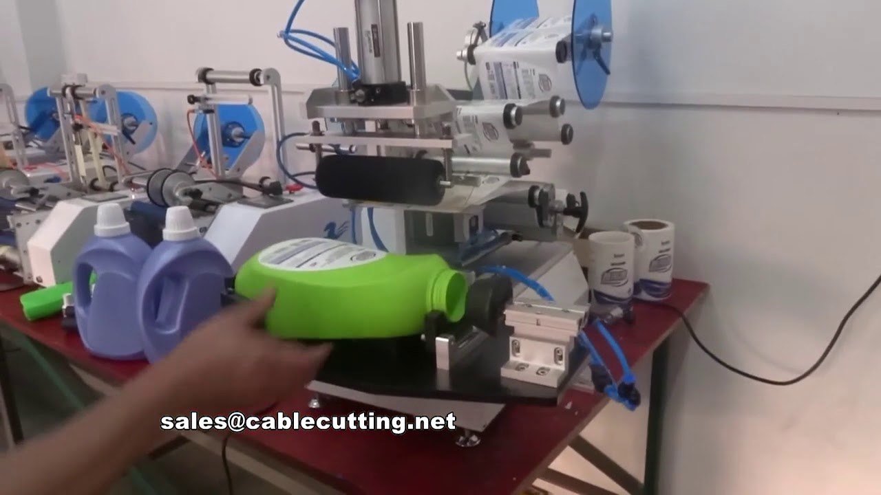Etichettatrice automatica per flaconi piatti: shampoo e detersivo liquido PE