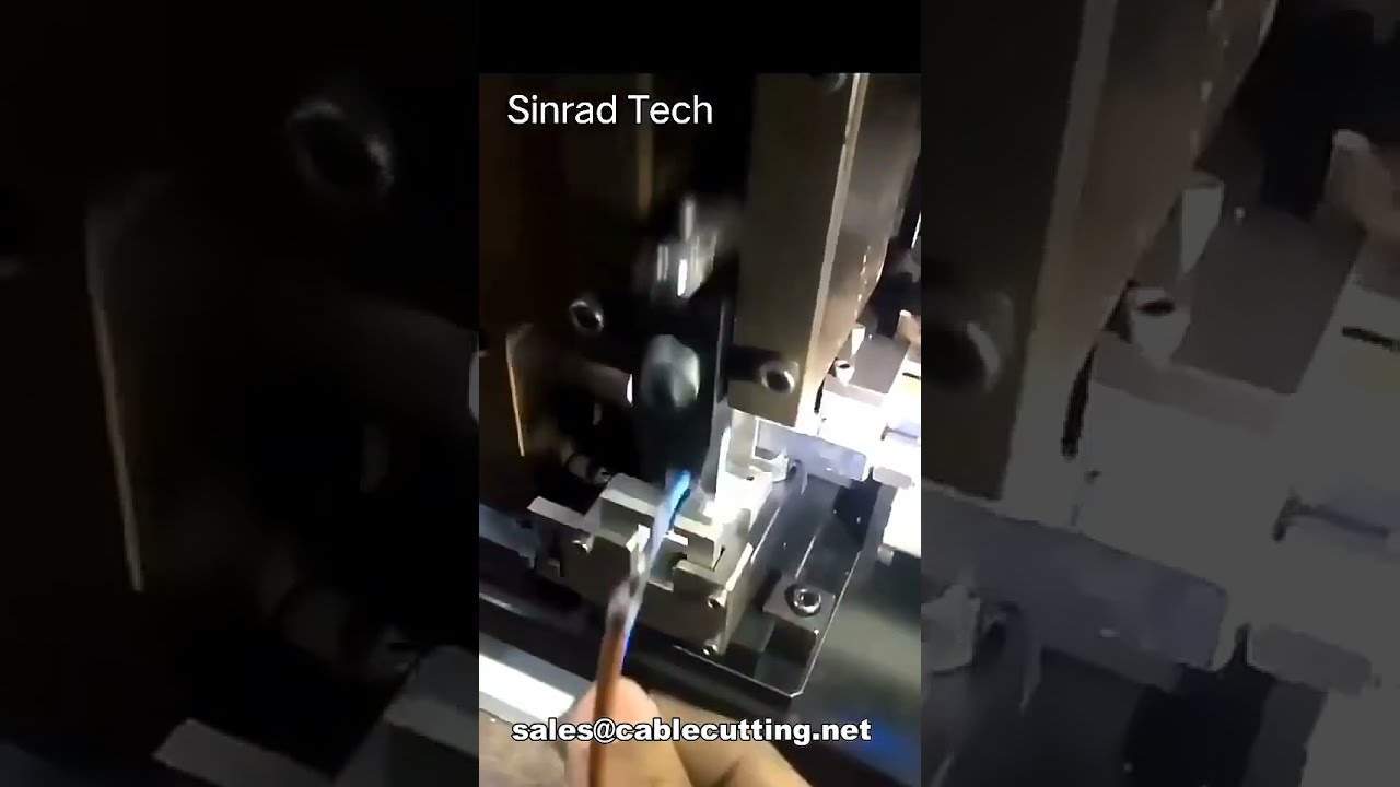 Crimpatura terminali metallici per connettori speaker - Precisione e automazione