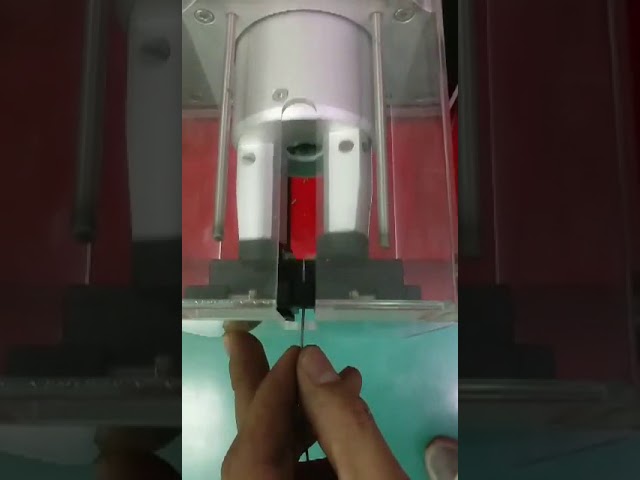 Spellatrice semiautomatica per cavi coassiali: precisione e velocità