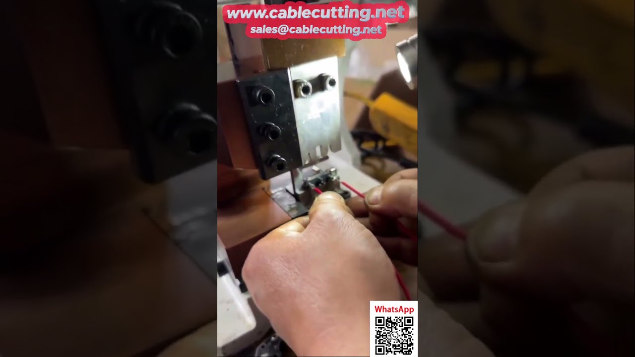 Macchina automatica per lavorazione cavi di alimentazione: precisione e velocità