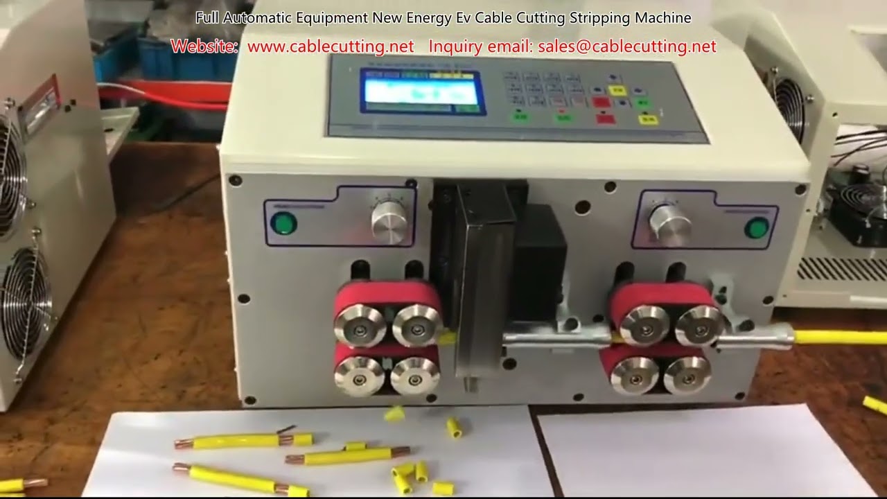Macchina Automatica per Taglio e Spelatura Cavi EV – Alta Precisione per Veicoli Elettrici