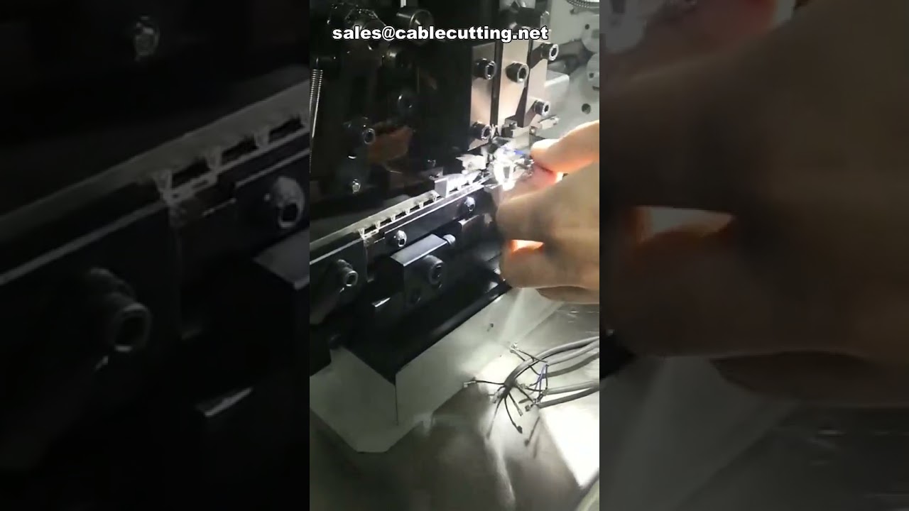 Macchina Automatica per Crimpare Terminali e Spellare Fili Elettrici