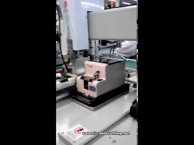 Macchina avvitatrice automatica per smartphone: assemblaggio di precisione