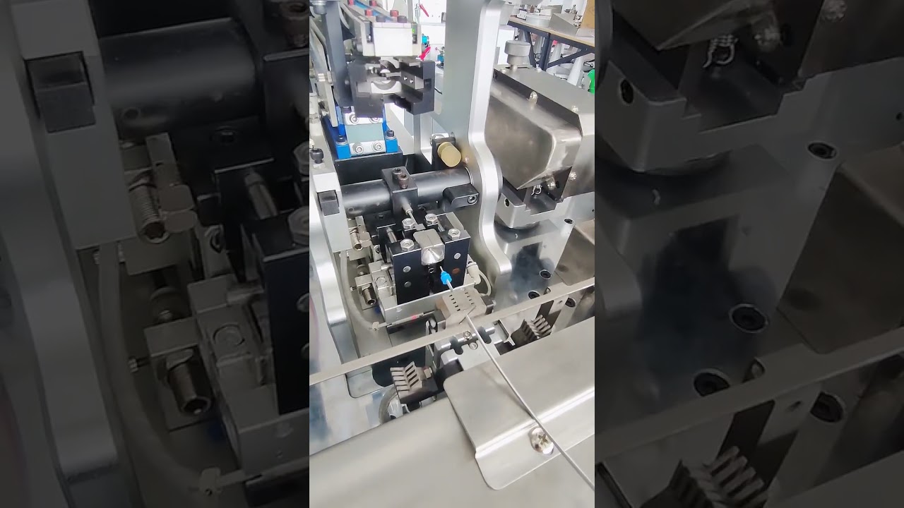 Macchina automatica per inserimento connettori stagni e stagnatura terminali #fabbrica #macchina #rame