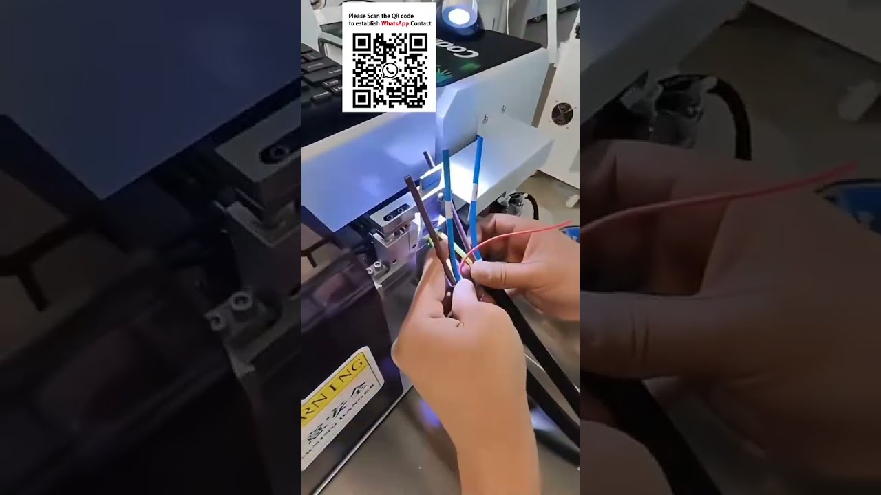 Macchina automatica per tubi termoretraibili: stampa, inserimento e cottura per cablaggi EV