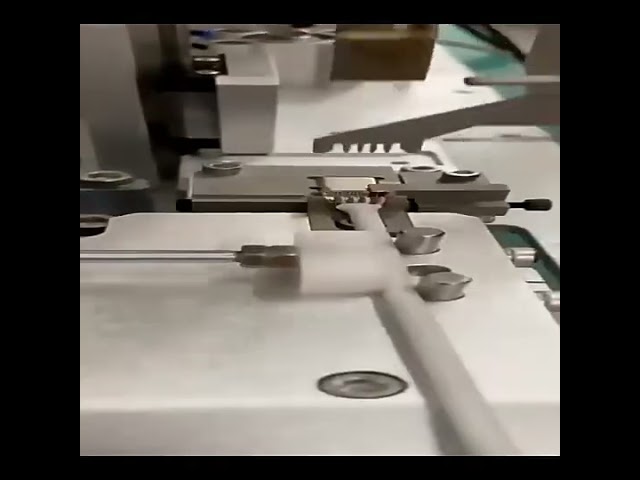 Macchina saldatrice semi-automatica con funzione spelafili per cavi USB dati #fabbrica #macchinario