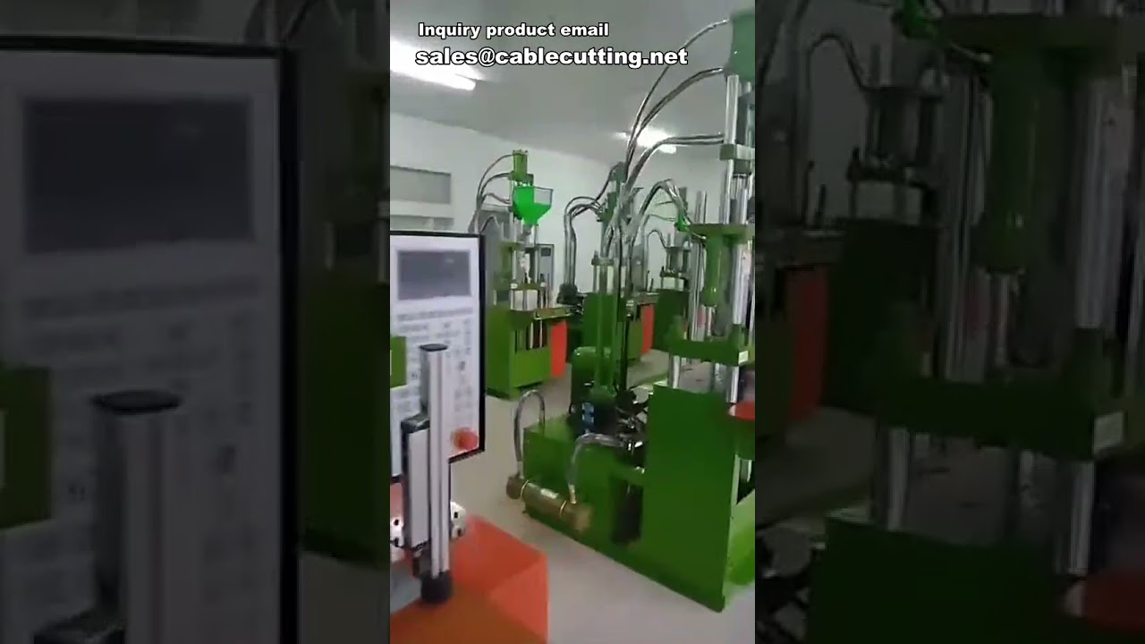 Macchine industriali: formatura cavi dati elettronici, stampaggio iniezione caricabatterie, formatura plastica
