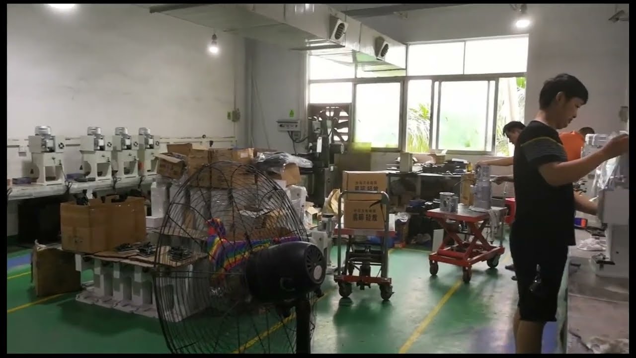 Macchina Automatica per Taglio e Attorcigliatura Cavi su Grande Scala | Taglio e Spelatura Fili
