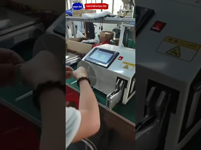 Macchina automatica per avvolgimento e legatura bobine di filo
