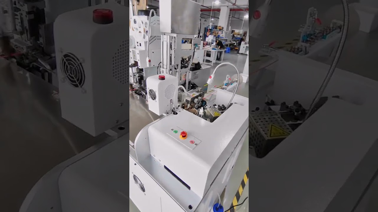 Macchina Automatica per Inserimento Connettori Stagni e Crimpatura Terminali per Cablaggi Auto