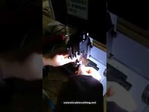 Crimpatrice automatica per terminali con sigillatrice integrata