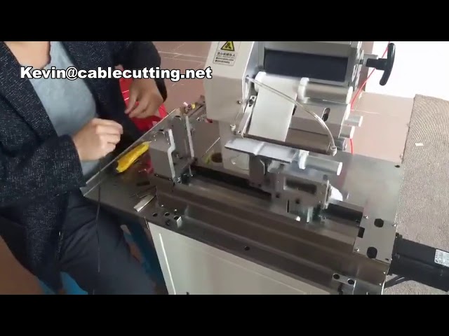 Etichettatrice Automatica per Cavi Elettrici: Precisione e Velocità