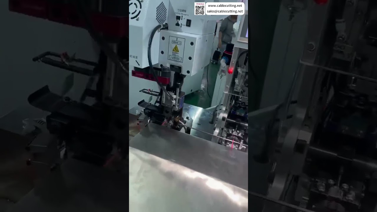 Kit de herramientas y proceso de configuración para máquina automática de crimpado de doble cabezal e inserción de enchufe impermeable individual