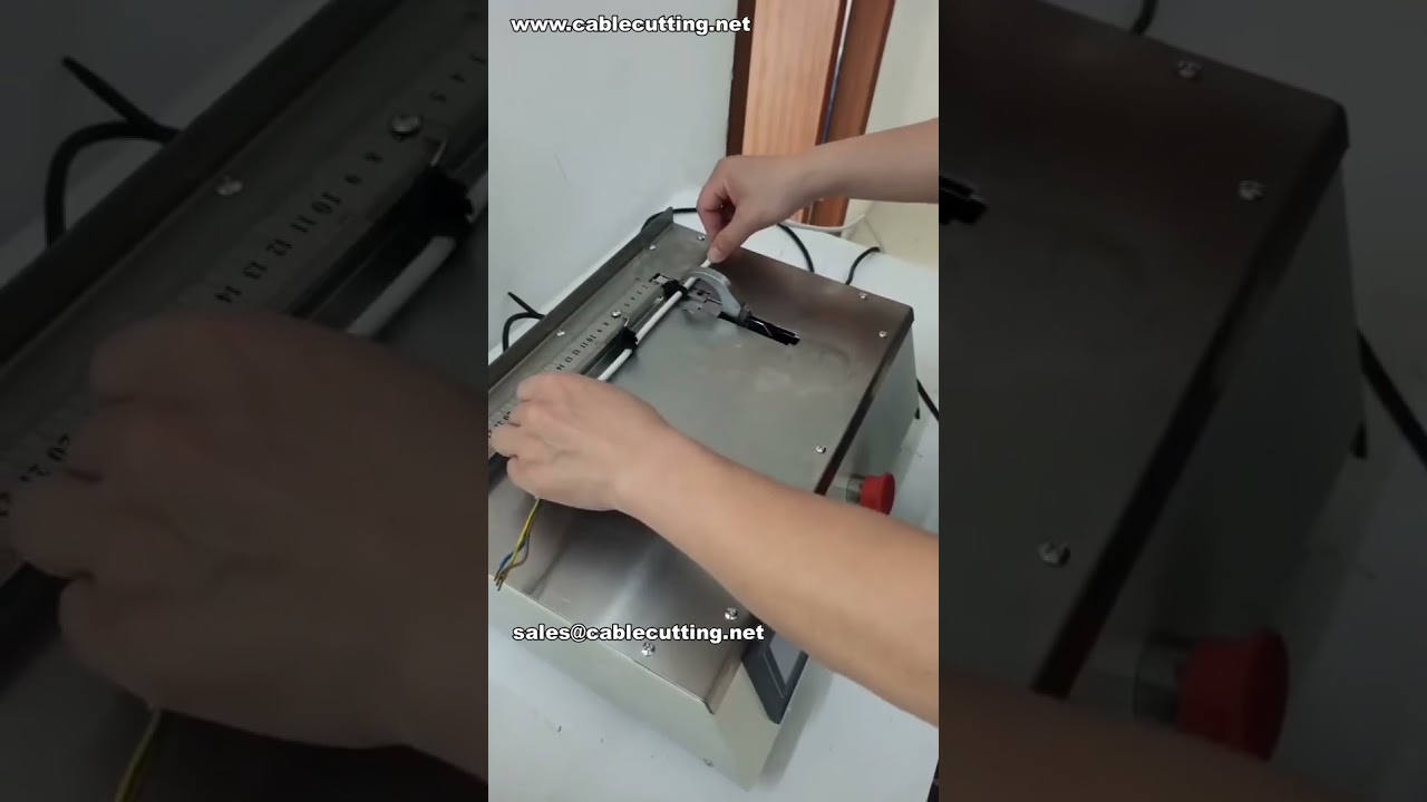 Macchina Automatica Compatta per Fascette di Forma Speciale - Video Fabbrica