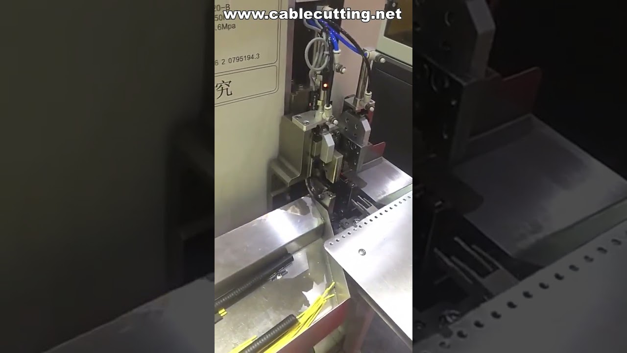 Macchina Avvolgitrice per Nastro e Legatura Cavi: Automazione Industriale Efficiente