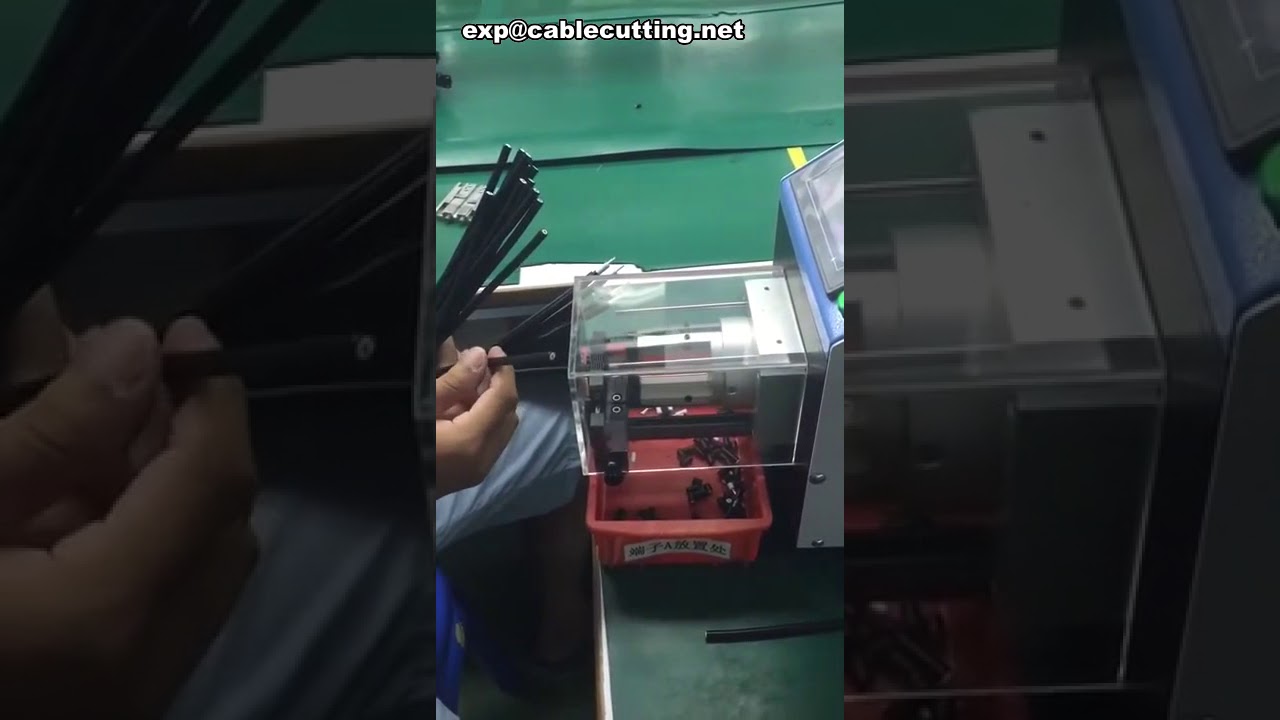 Macchina spellacavi coassiale a 9 strati con coltello rotativo di precisione