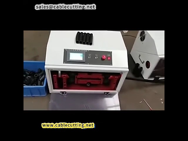 Macchina per Taglio Tubi a Soffietto: Precisione e Automazione