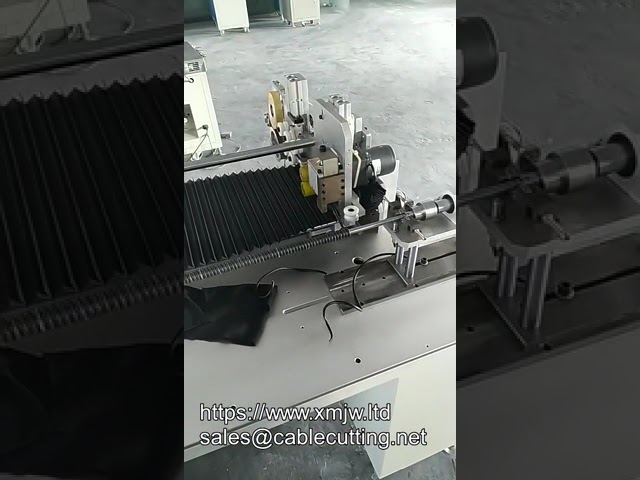 Avvolgitrice Automatica a Molla per Cavi Elettrici a Bobina