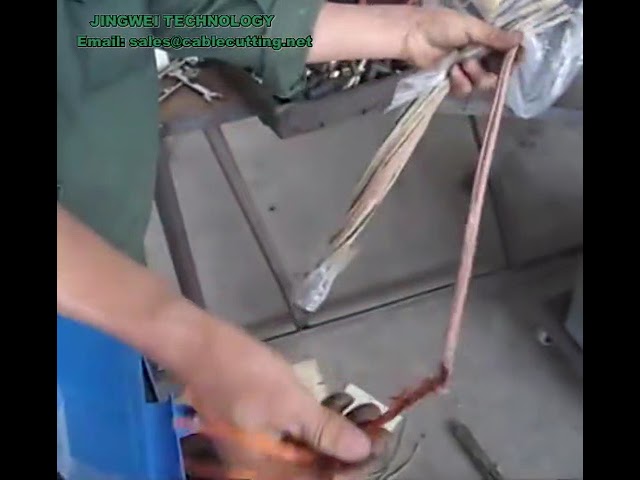 Macchina Automatica per la Produzione di Filo di Rame da Cavi Usati