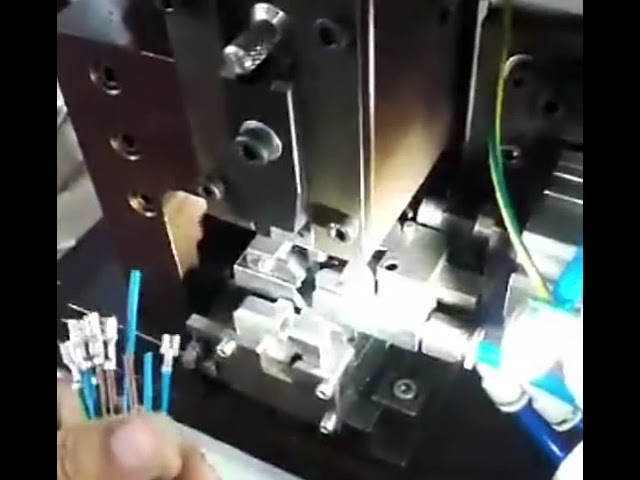 Macchina Semi-Automatica per Crimpatura e Spellatura di Cavi Multiconduttore - Stampo Dritto
