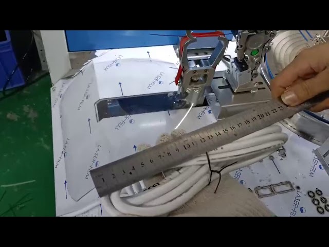 Macchina automatica per avvolgere e legare fili