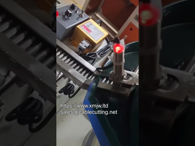 Crimpatrice Semiautomatica per Terminali Ultra Silenziosa - Alimentazione a Piastra Vibrante Automatica
