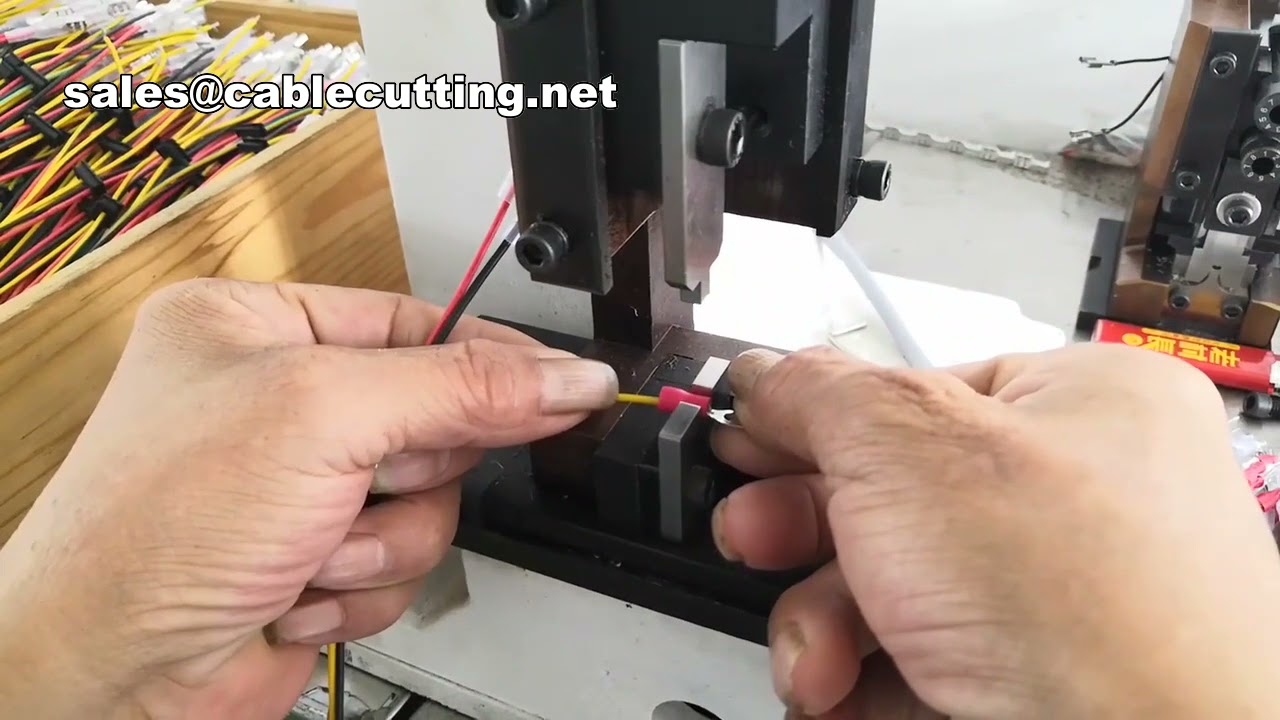 Crimpatura Professionale Terminali Liberi – Macchina Crimpatrice 2.0 Ton per Cavi