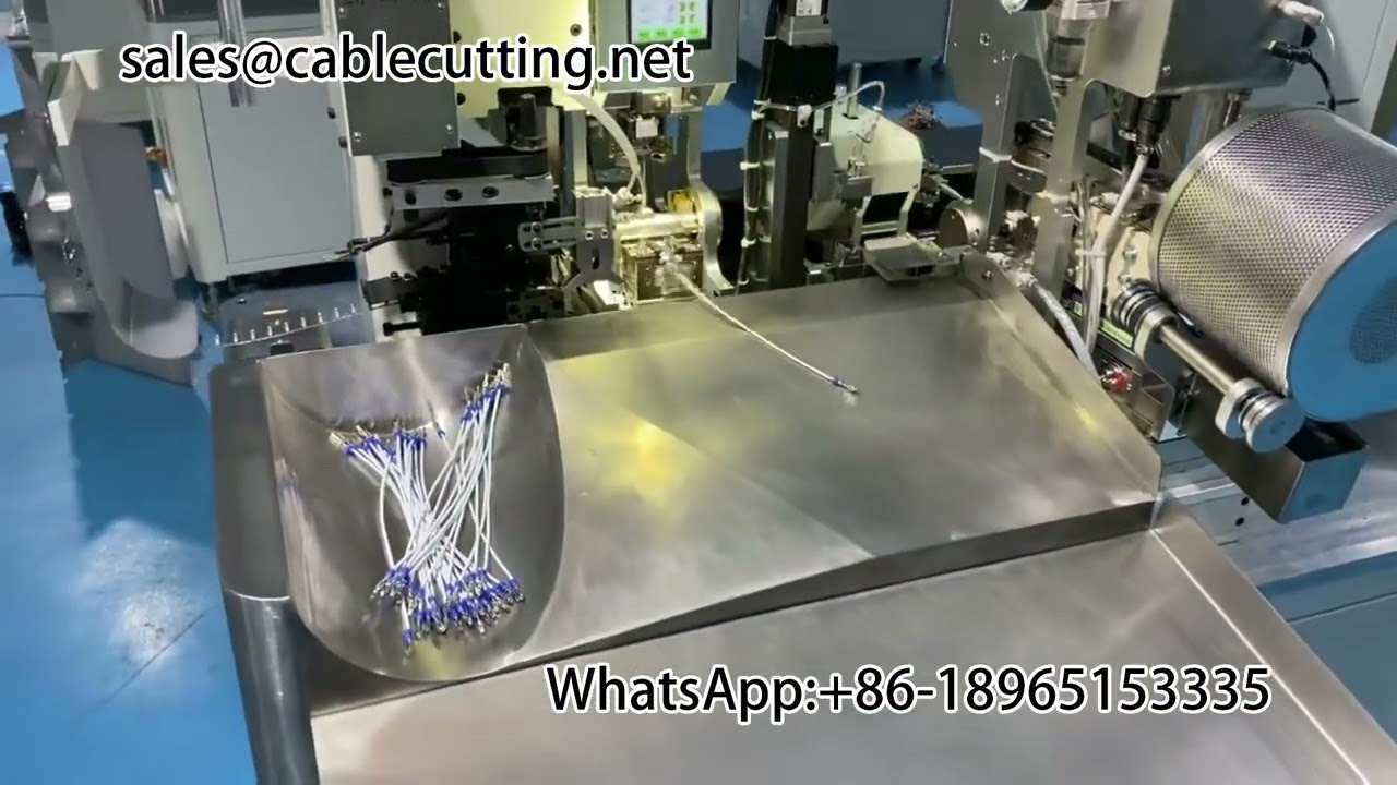 Macchina automatica per crimpatura terminali a doppia pressione e doppia penetrazione per cablaggi