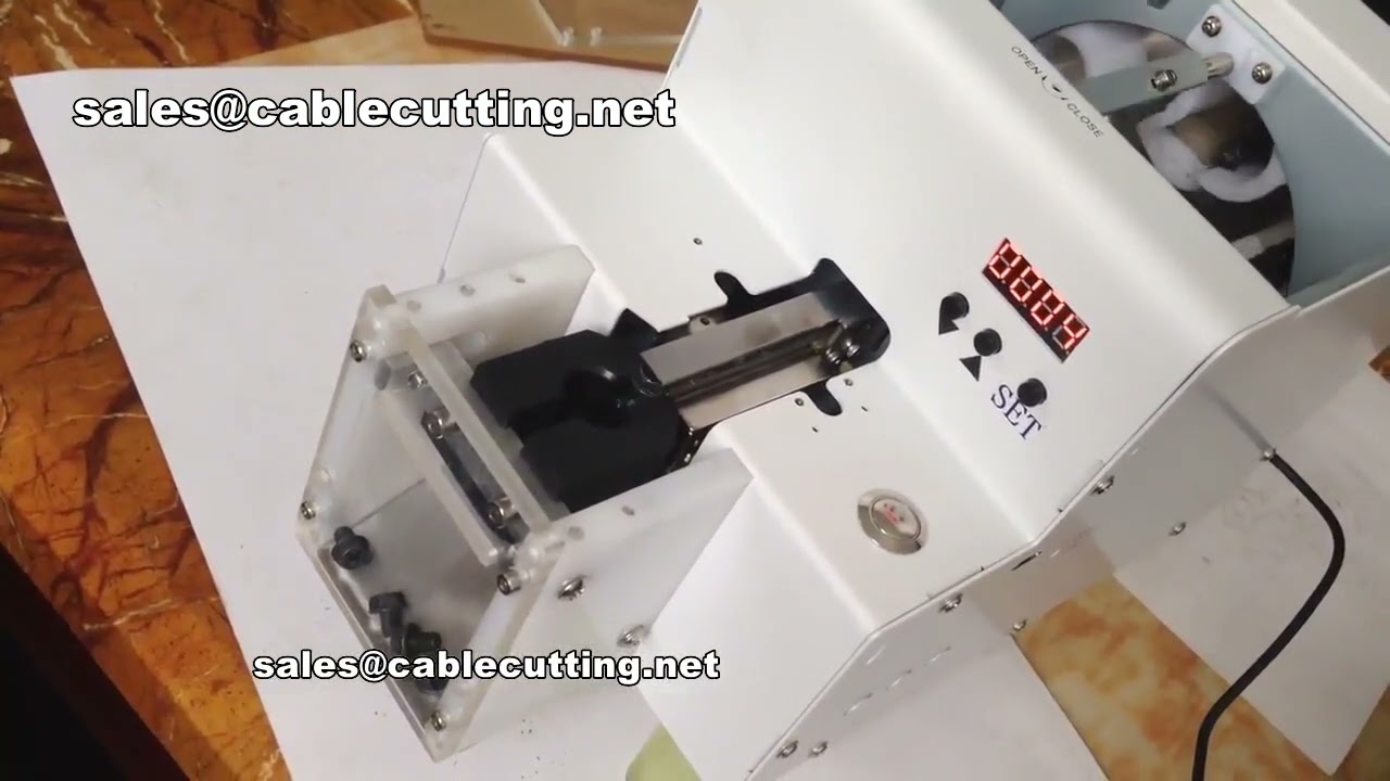 Alimentatore a vite, trasportatore e macchina per disposizione viti - Automazione industriale