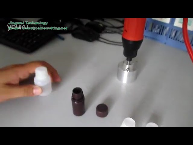 Tappatrice Manuale per Bottiglie in Plastica X01 - Sigillatura Affidabile