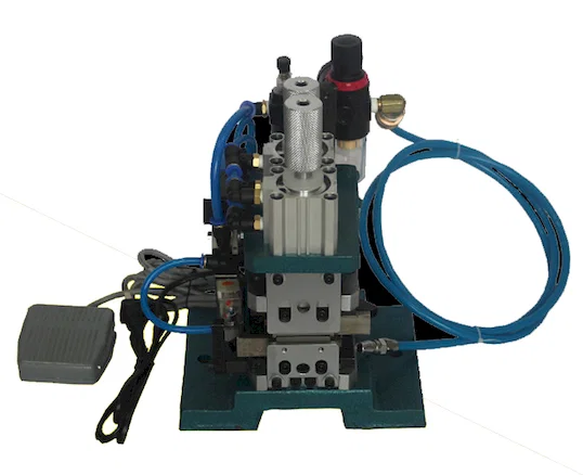 Spelafili Torcitrice Pneumatica WPM-3F+T - Torsione e spelatura fili